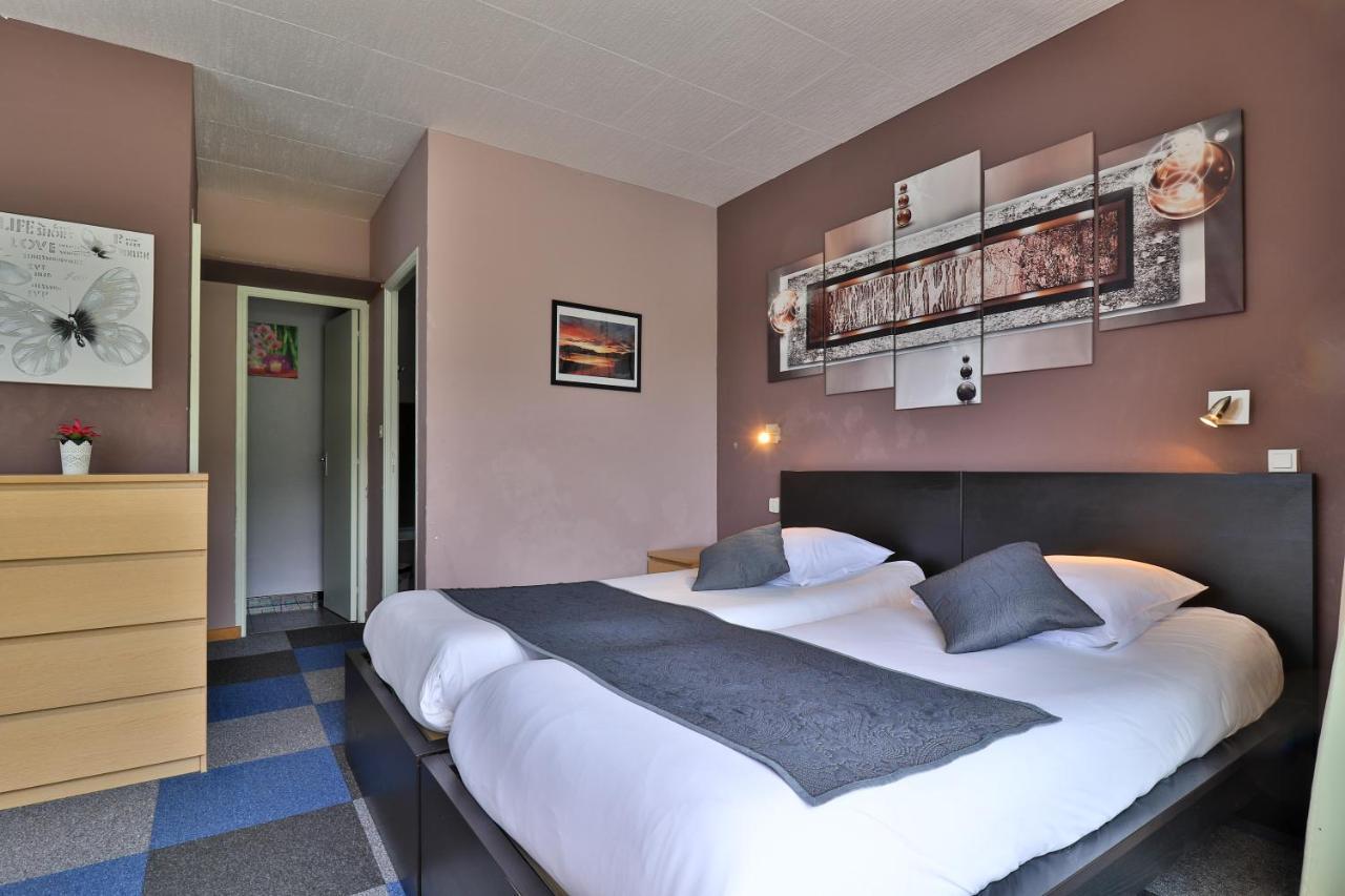 Hotel Les Flots Bleus Savines Exterior photo