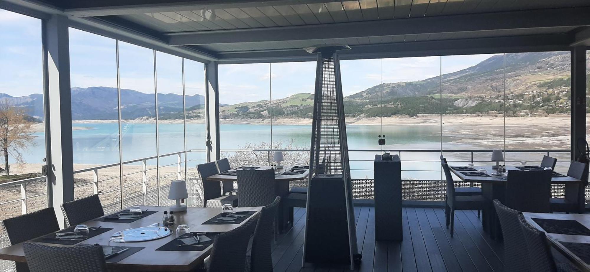 Hotel Les Flots Bleus Savines Exterior photo